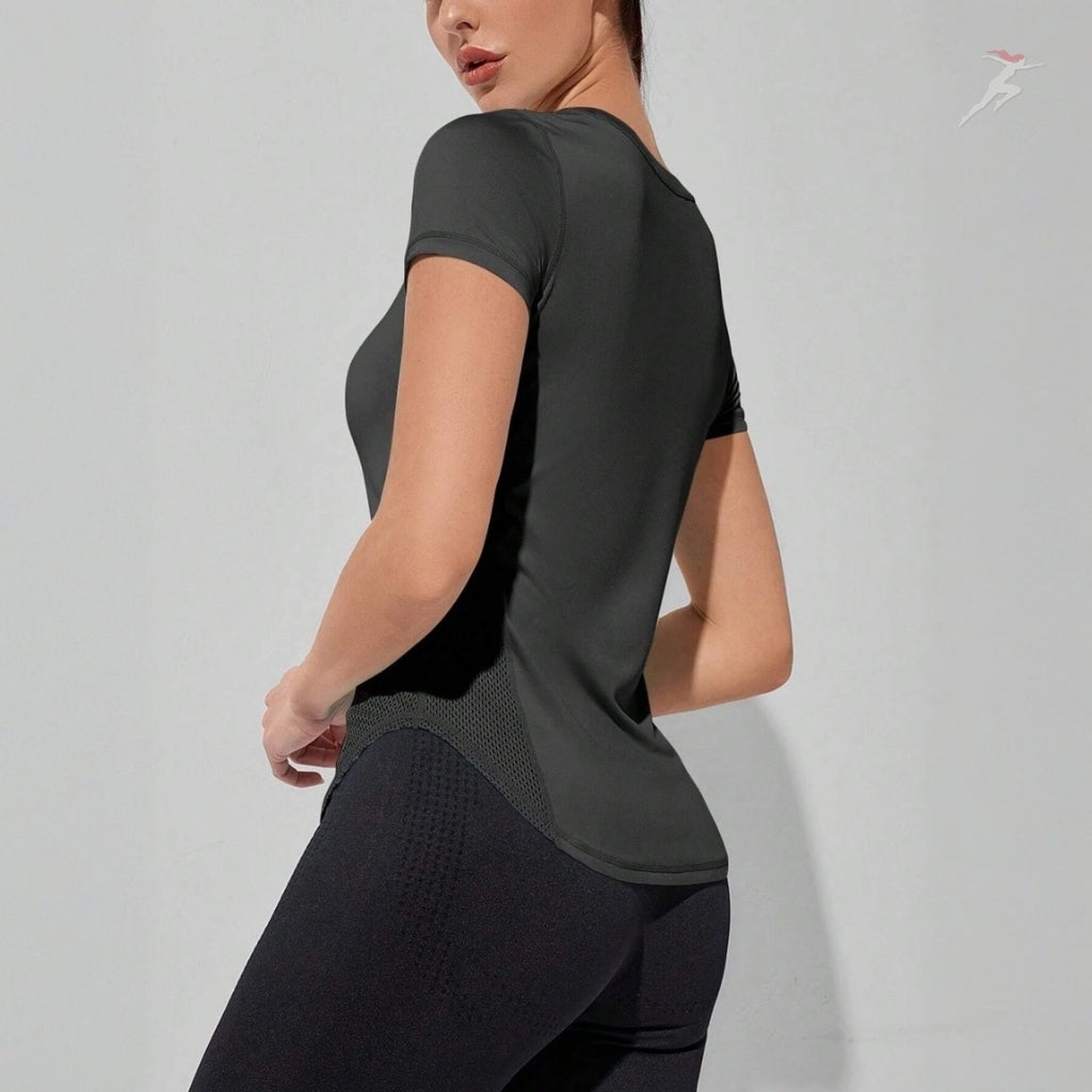 Bella Body, Kit 2 Camisetas Femininas Dry Fit Along, camiseta dry fit, camiseta esportiva, camiseta de corrida, camiseta de treino, camiseta, camiseta confortável, camiseta de treino, kit de camisetas feminina, kit de roupas esportivas, conjunto de camisetas, kit de camisetas em promoção, bellabody, bellabody.com.br