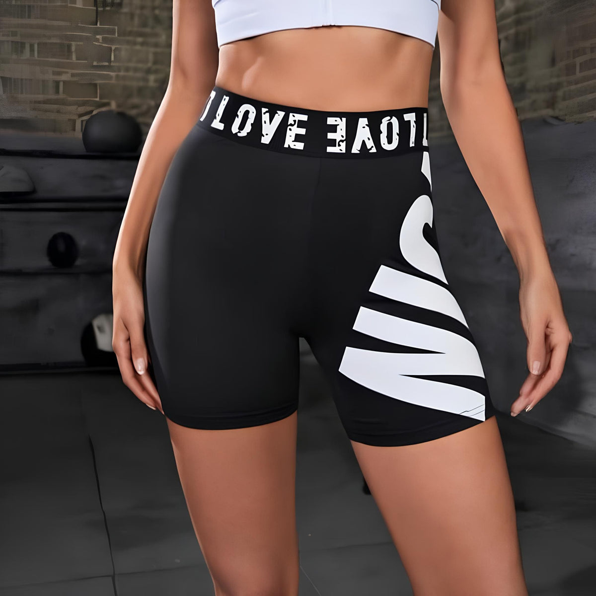 Short Esportivo Carta Gráfica Street