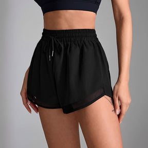 Short Esportivo Feminino Run Fit, Short esportivo, Short de academia, Short de treinar, Short levanta bumbum, Short de alta elasticidade, Short confortável, Short colado, Short em cintura alta, Short de corrida, short com forro, short forrado, short feminino com aquecedor, short para baixar o pace, short de correr