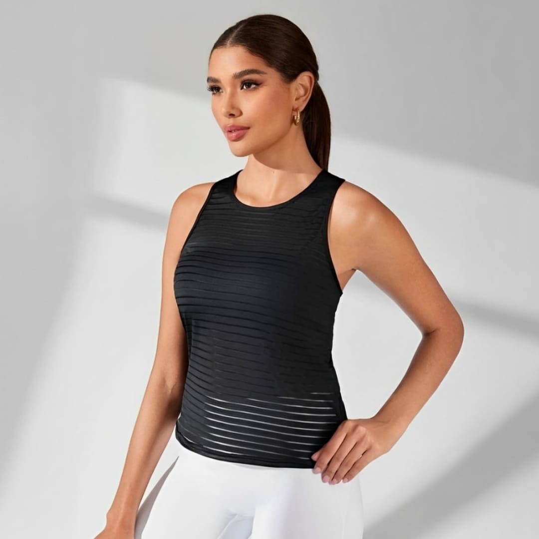 Regata Feminina Vazada Respirável Hills Sport, regata fitness, regata esportiva, regata confort, regata de treino, camiseta regata feminina para academia, regata de tecido confortável, regata com costas nuas
